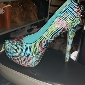 Shoe